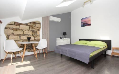 Studio Petra Apartamento Rovinj Exterior foto